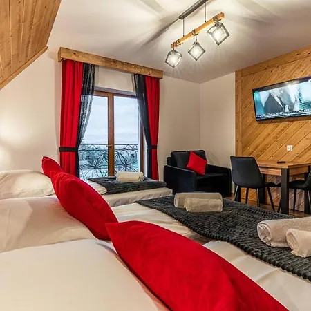 Dworek Nad Jalowcami Z Jacuzzi Bed & Breakfast 3*