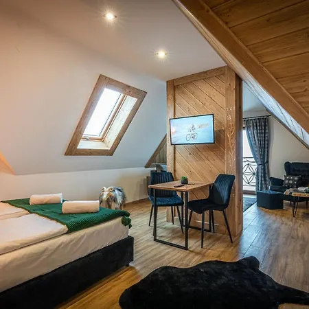 Dworek Nad Jalowcami Z Jacuzzi 住宿加早餐酒店