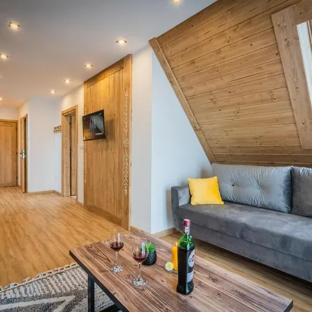 Dworek Nad Jalowcami Z Jacuzzi Bed & Breakfast 3*