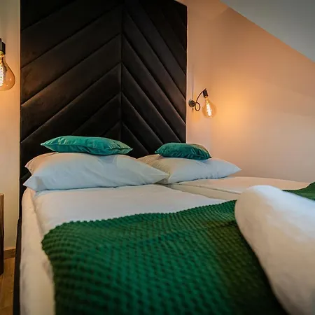 Aparthotel Dworek Nad Jalowcami