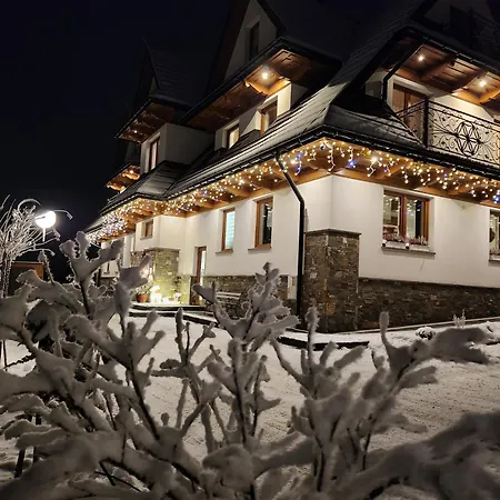 Aparthotel Dworek Nad Jalowcami *