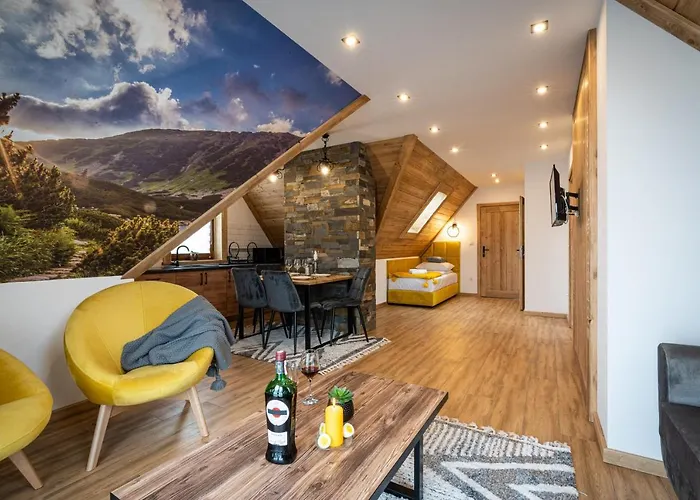 Dworek Nad Jalowcami Z Jacuzzi Bed & Breakfast