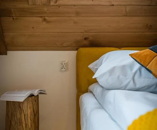 Bed & Breakfast Dworek Nad Jalowcami Z Jacuzzi