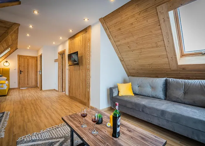 Dworek Nad Jalowcami Z Jacuzzi Bed & Breakfast 3*