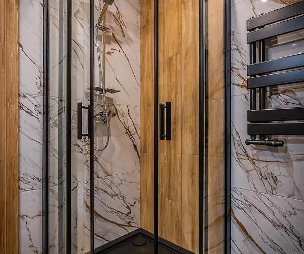 Bed & Breakfast Dworek Nad Jalowcami Z Jacuzzi