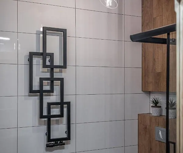 Bed & Breakfast Dworek Nad Jalowcami Z Jacuzzi 3*