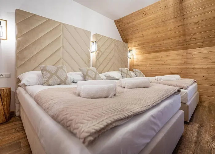 Bed and Breakfast Dworek Nad Jalowcami Z Jacuzzi