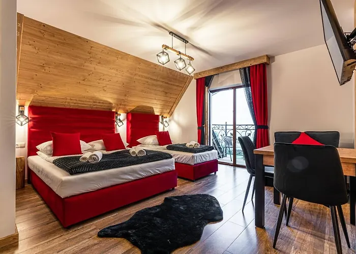 Dworek Nad Jalowcami Z Jacuzzi Bed & Breakfast