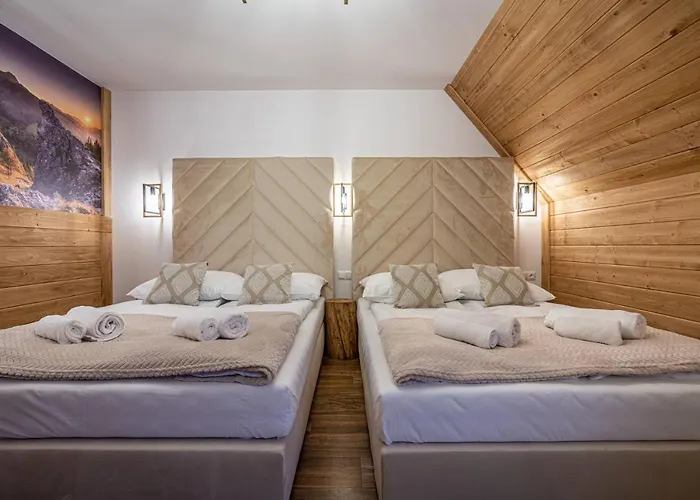 Dworek Nad Jalowcami Z Jacuzzi Bed & Breakfast